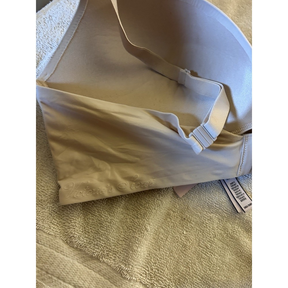 Victoria's Secret Incredible Wirefree Bra 38D Nude Padded Seamless Comfort - Picture 7 of 9